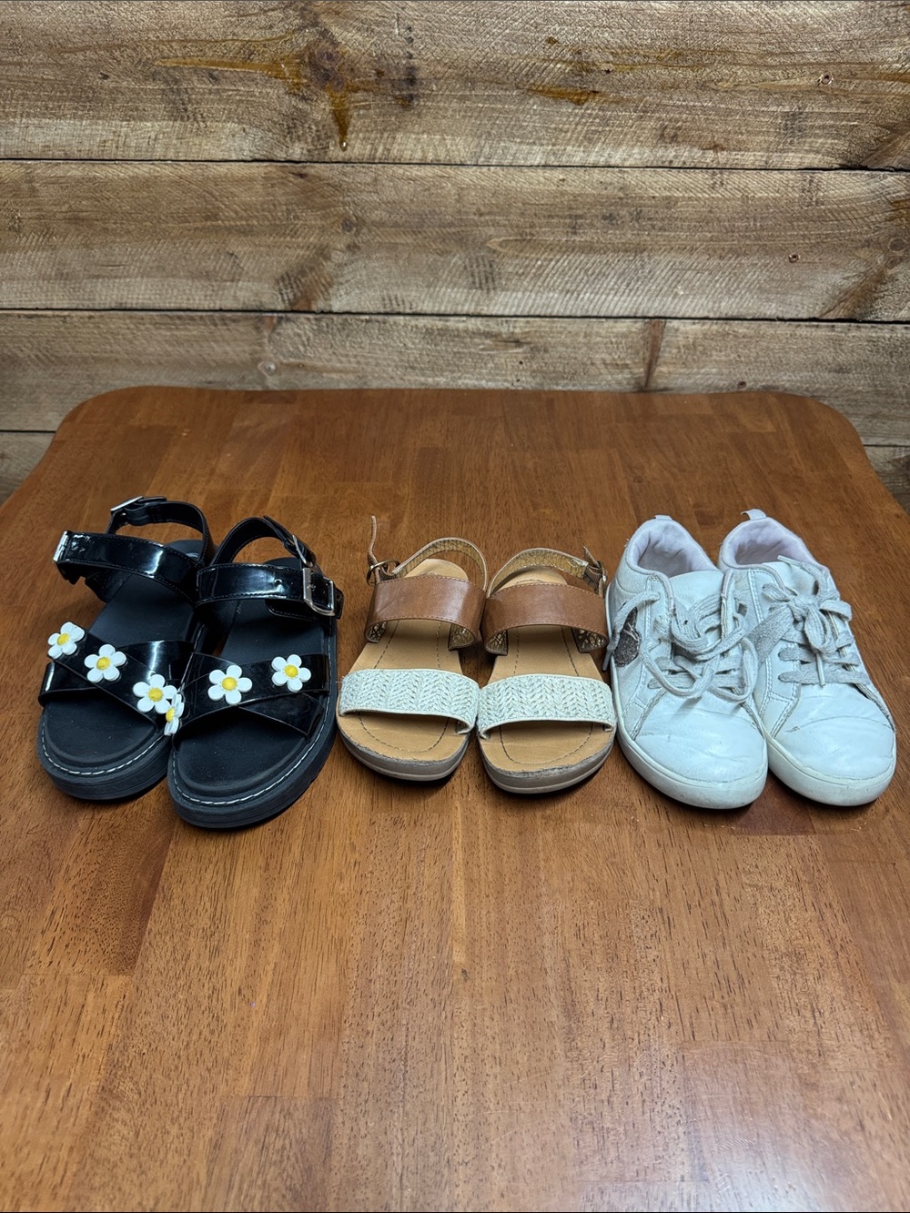 Girls size 1 shoe lot